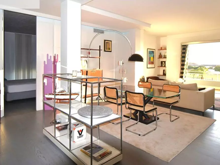 Immagine 28 di Appartamento in vendita  a Viareggio