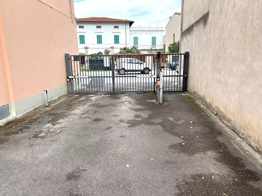 Immagine 23 di Appartamento in vendita  a Cascina