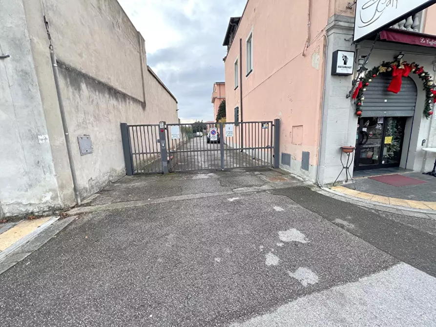 Immagine 24 di Appartamento in vendita  a Cascina