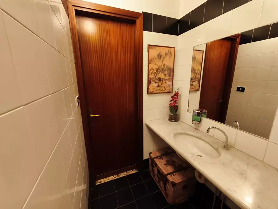 Immagine 12 di Bar / Ristorante in vendita  a Grugliasco