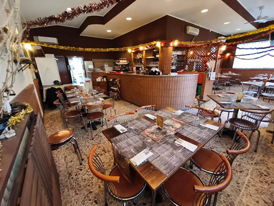 Immagine 13 di Bar / Ristorante in vendita  a Grugliasco