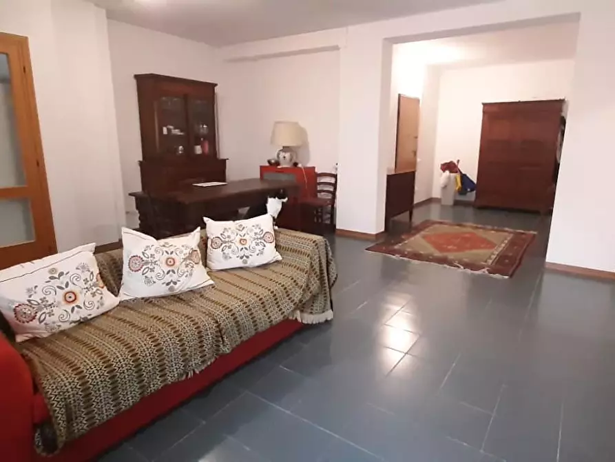 Immagine 3 di Appartamento in vendita  a Cecina