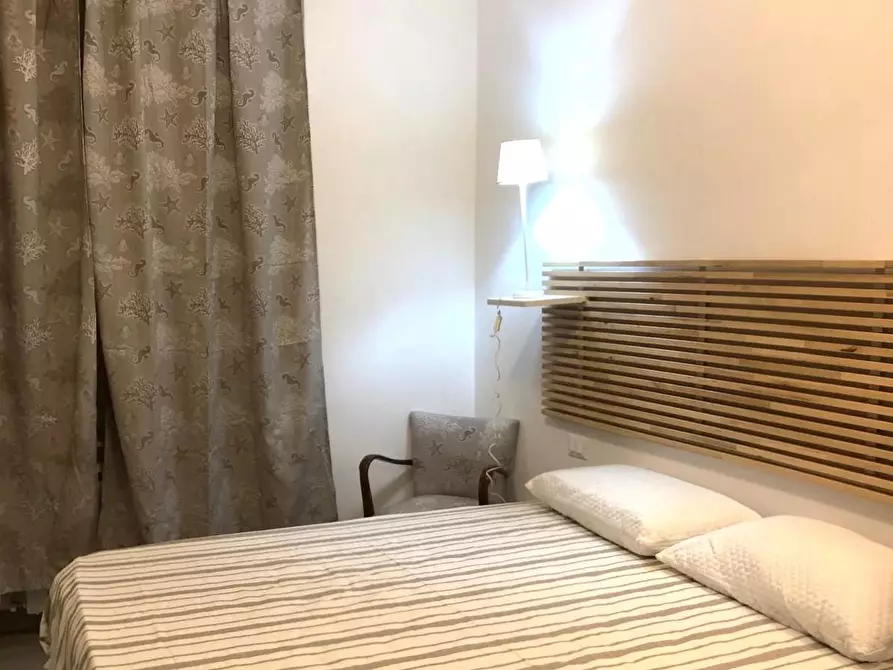 Immagine 5 di Porzione di casa in vendita  a Carrara