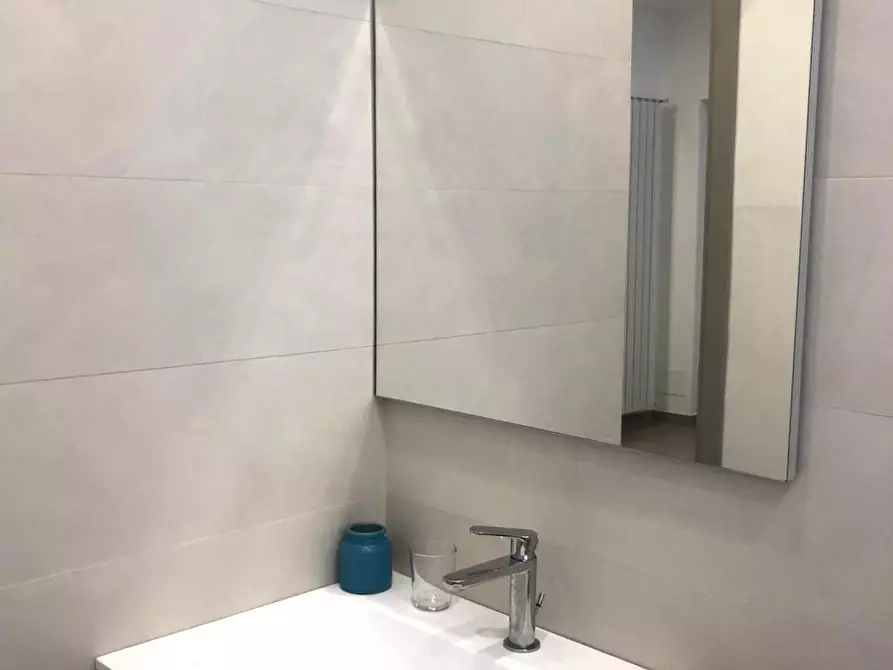 Immagine 8 di Porzione di casa in vendita  a Carrara