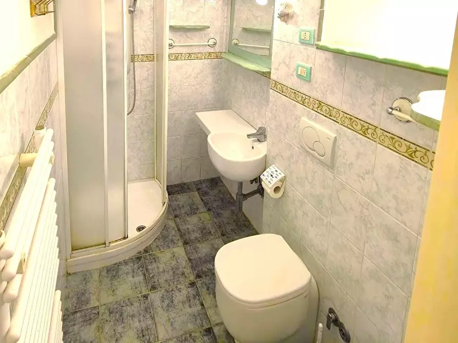 Immagine 33 di Appartamento in vendita  a Carrara