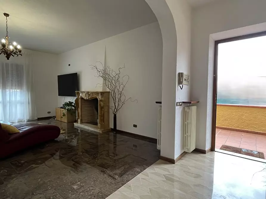 Immagine 5 di Casa semindipendente in vendita  a Pietrasanta