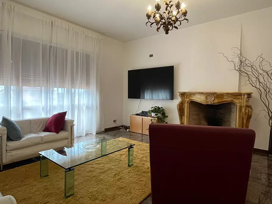 Immagine 4 di Casa semindipendente in vendita  a Pietrasanta