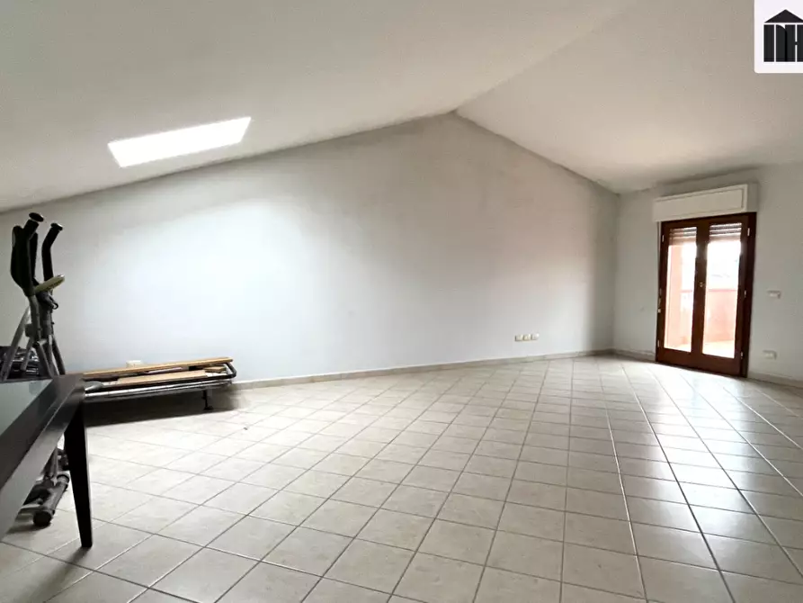 Immagine 18 di Appartamento in vendita  a Santa Croce Sull'arno