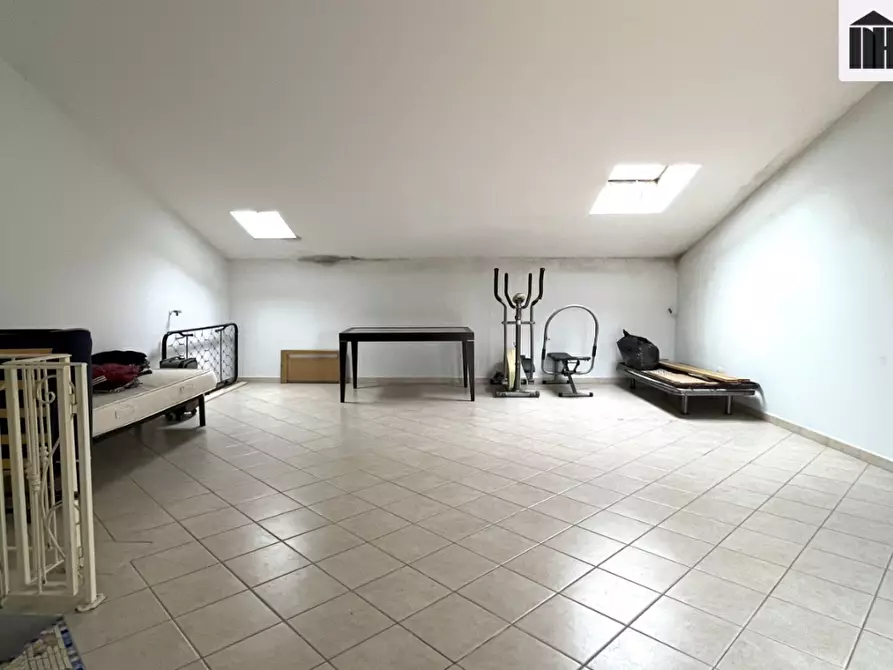 Immagine 13 di Appartamento in vendita  a Santa Croce Sull'arno