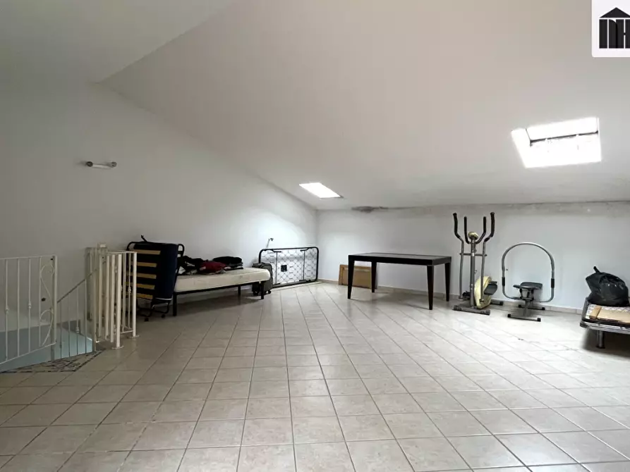 Immagine 15 di Appartamento in vendita  a Santa Croce Sull'arno