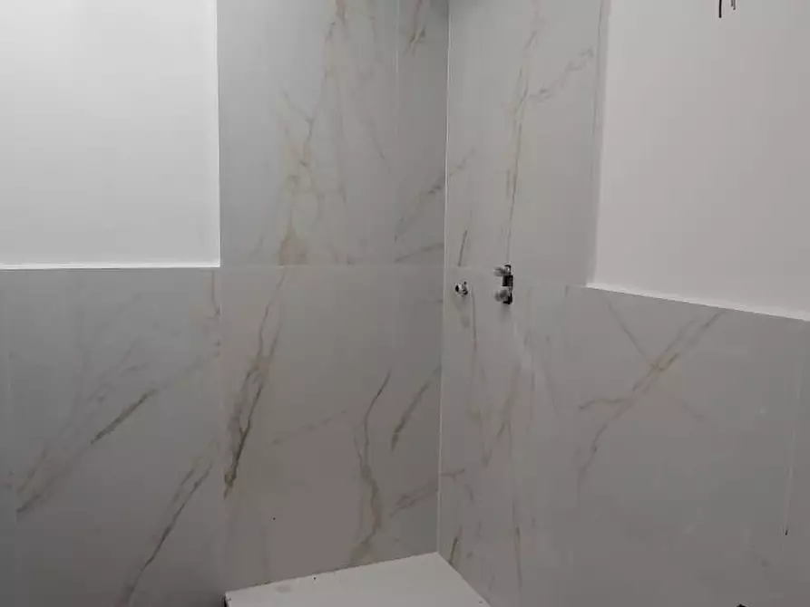 Immagine 23 di Terratetto in vendita  a Lucca