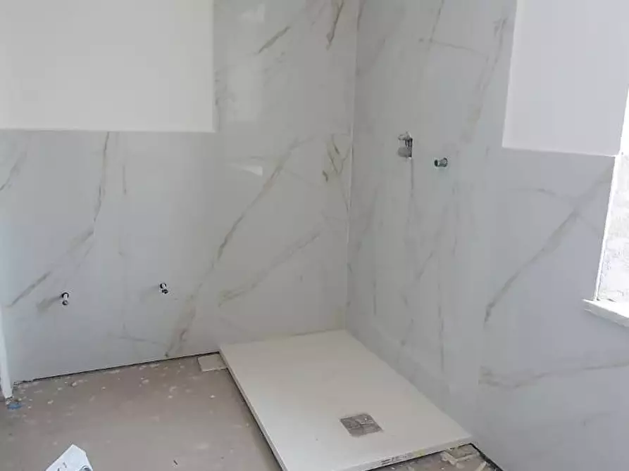 Immagine 31 di Terratetto in vendita  a Lucca