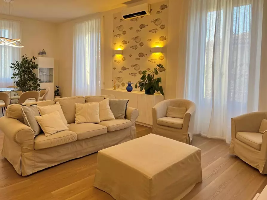 Immagine 12 di Appartamento in affitto  a Forte Dei Marmi