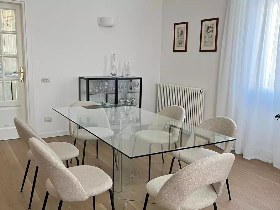 Immagine 6 di Appartamento in affitto  a Forte Dei Marmi