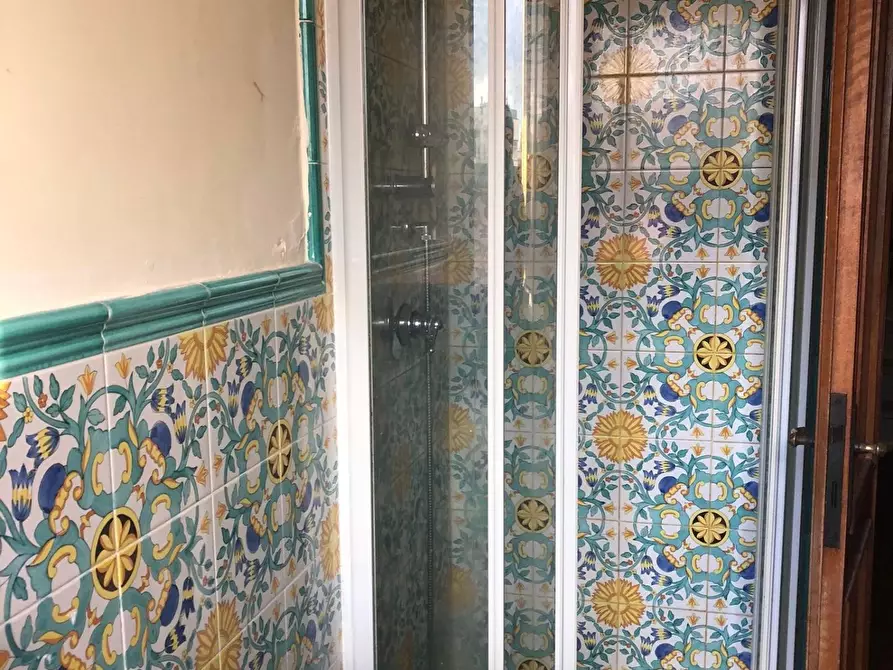 Immagine 2 di Casa bifamiliare in vendita  a Viareggio