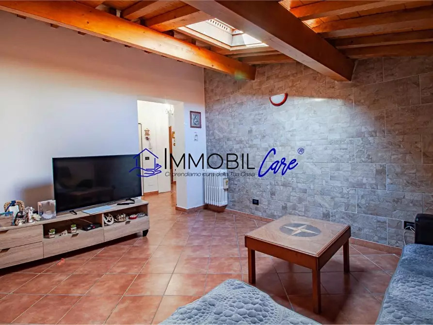 Immagine 2 di Appartamento in vendita  a Livorno