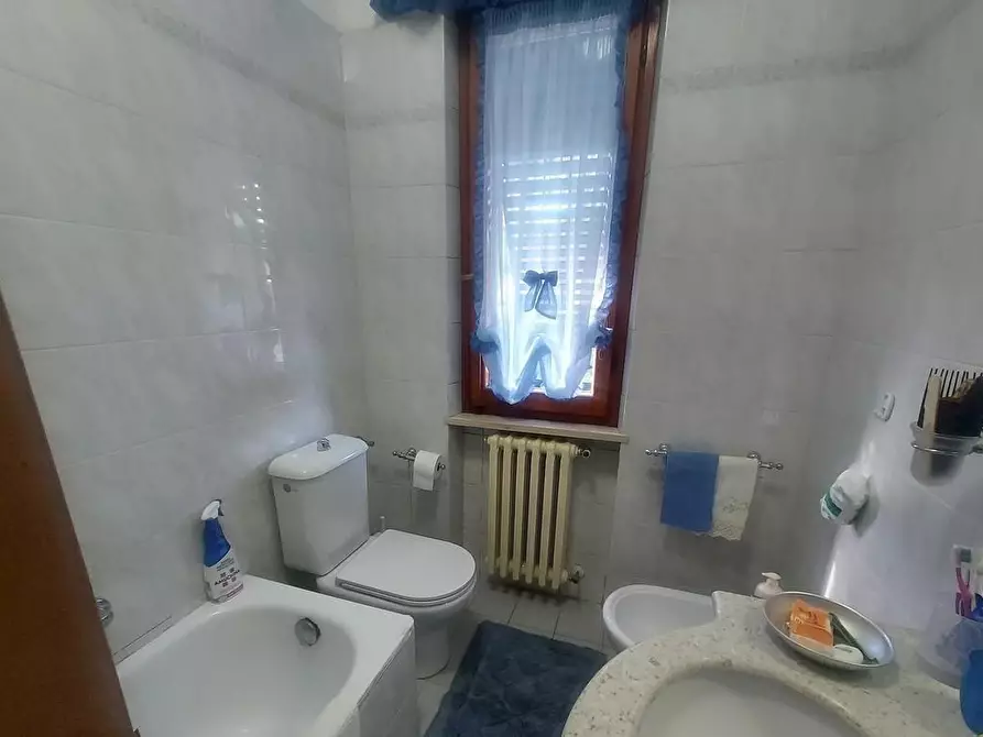 Immagine 11 di Appartamento in vendita  a Lamporecchio