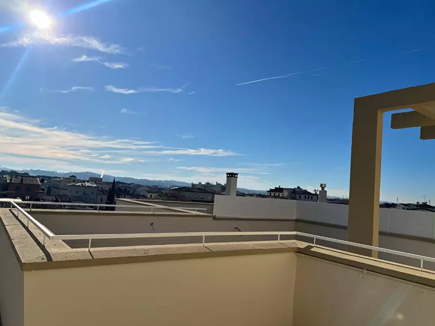 Immagine 4 di Mansarda in vendita  a Empoli