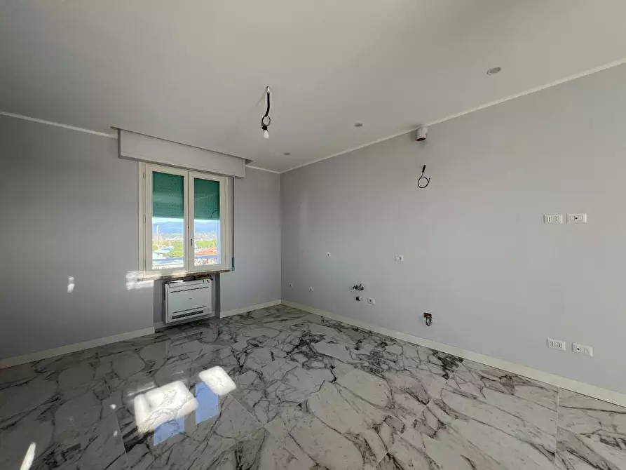 Immagine 22 di Mansarda in vendita  a Empoli