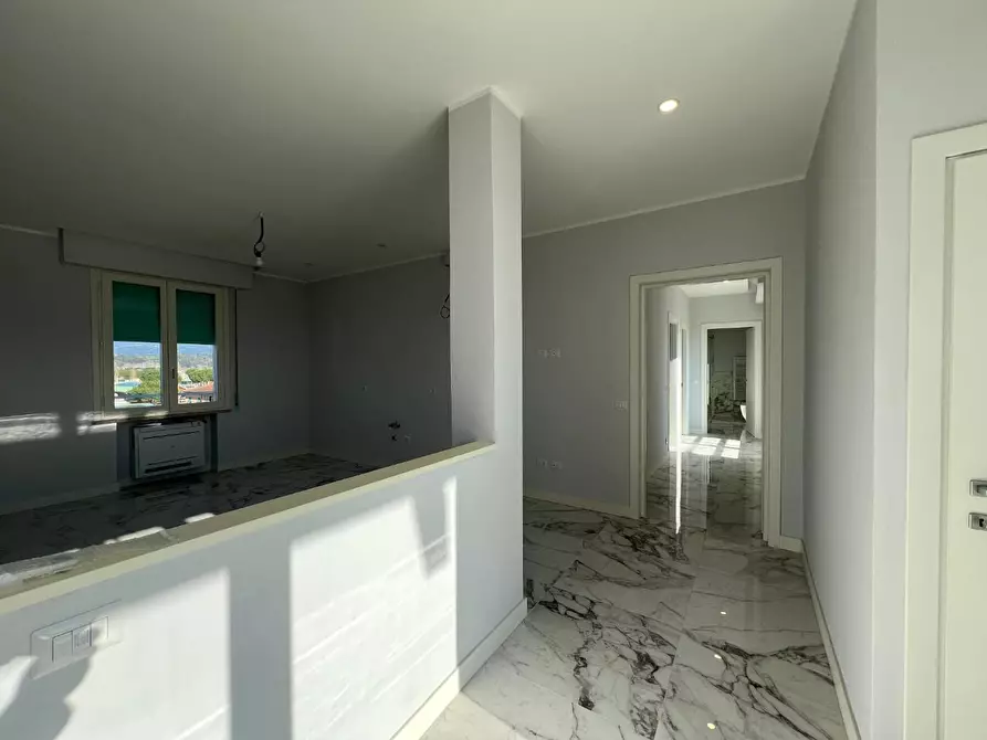 Immagine 6 di Mansarda in vendita  a Empoli