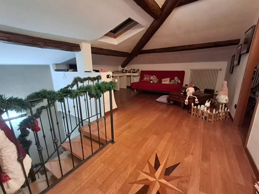 Immagine 20 di Appartamento in vendita  a Capraia E Limite