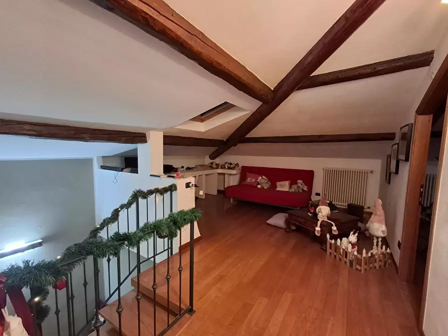 Immagine 19 di Appartamento in vendita  a Capraia E Limite