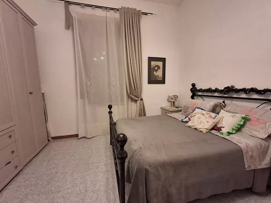 Immagine 13 di Appartamento in vendita  a Capraia E Limite