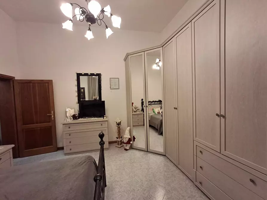 Immagine 14 di Appartamento in vendita  a Capraia E Limite