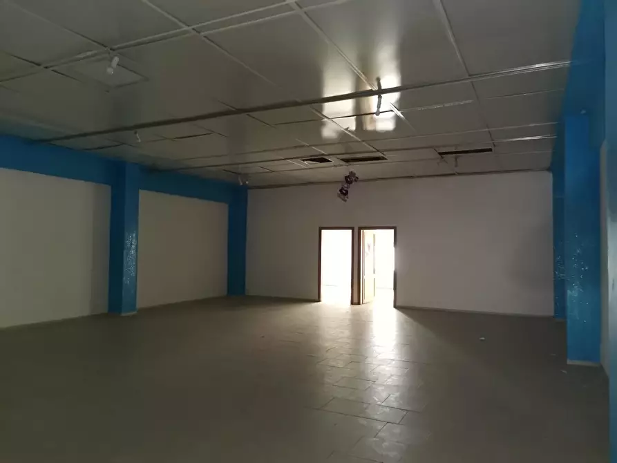 Immagine 3 di Laboratorio in vendita  a Poggibonsi