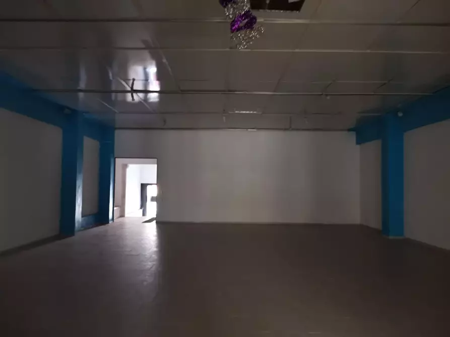 Immagine 14 di Laboratorio in vendita  a Poggibonsi