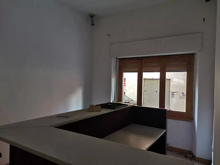 Immagine 2 di Laboratorio in vendita  a Poggibonsi