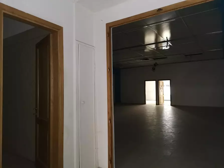 Immagine 13 di Palazzo in vendita  a Poggibonsi