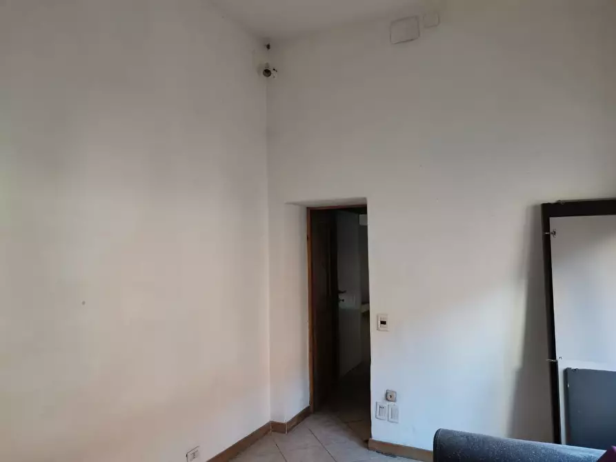 Immagine 9 di Palazzo in vendita  a Poggibonsi