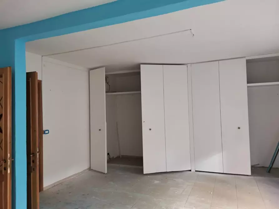 Immagine 23 di Palazzo in vendita  a Poggibonsi