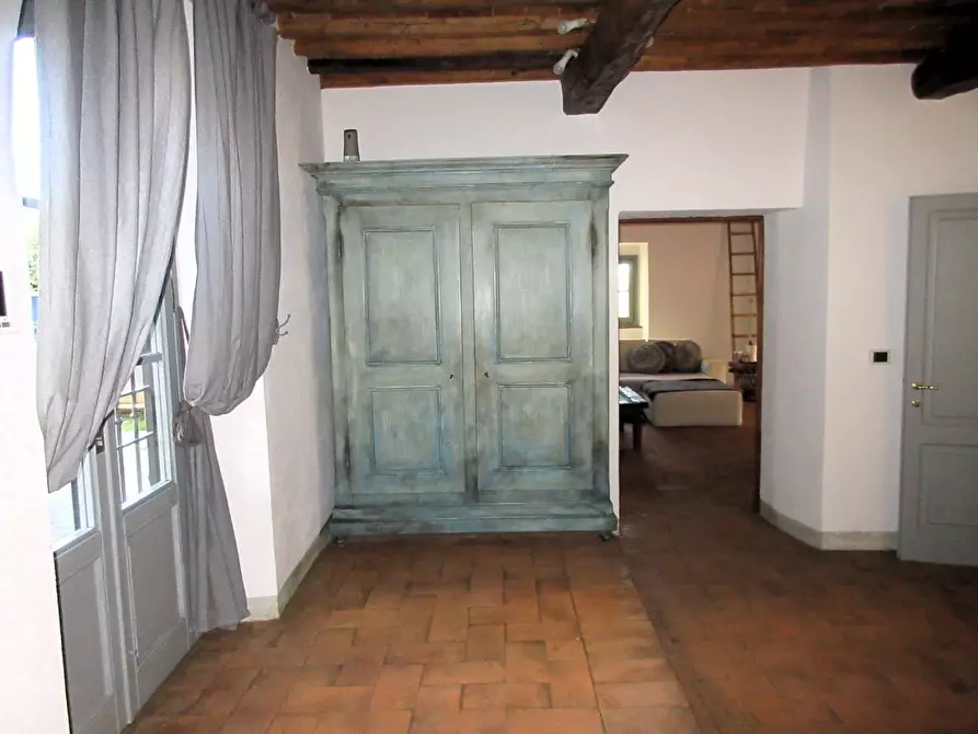 Immagine 12 di Casa colonica in vendita  a Capraia E Limite