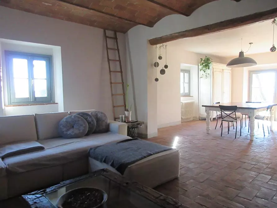 Immagine 7 di Casa colonica in vendita  a Capraia E Limite