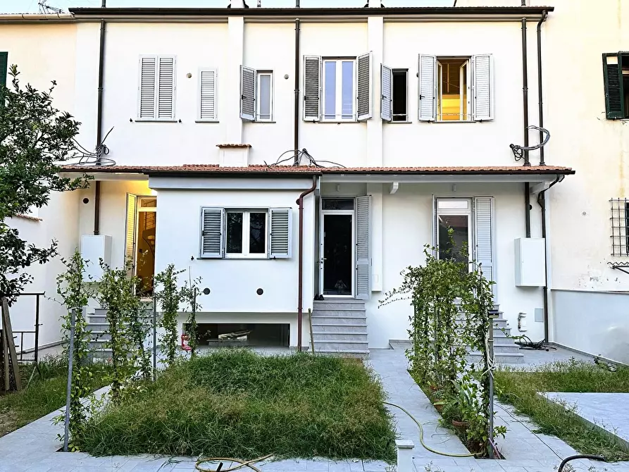 Immagine 24 di Terratetto in vendita  a Rosignano Marittimo