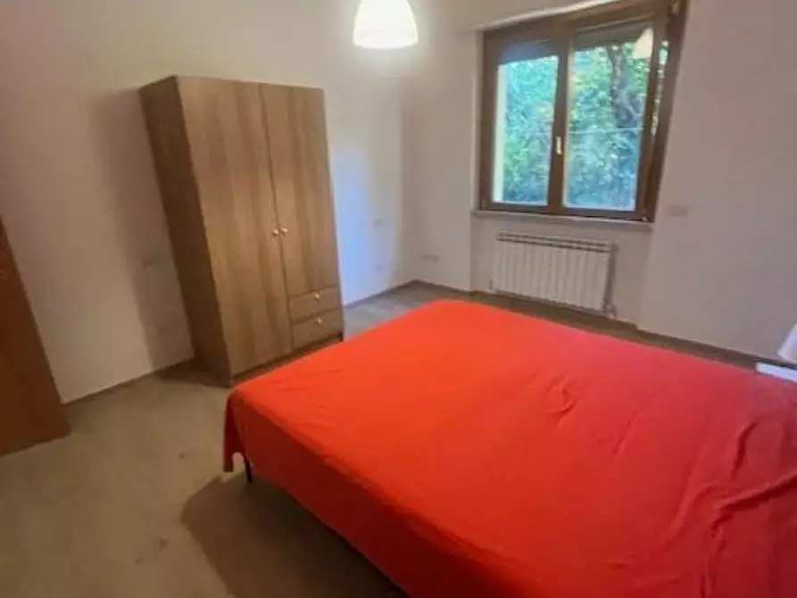 Immagine 9 di Casa trifamiliare in vendita  a Fosdinovo