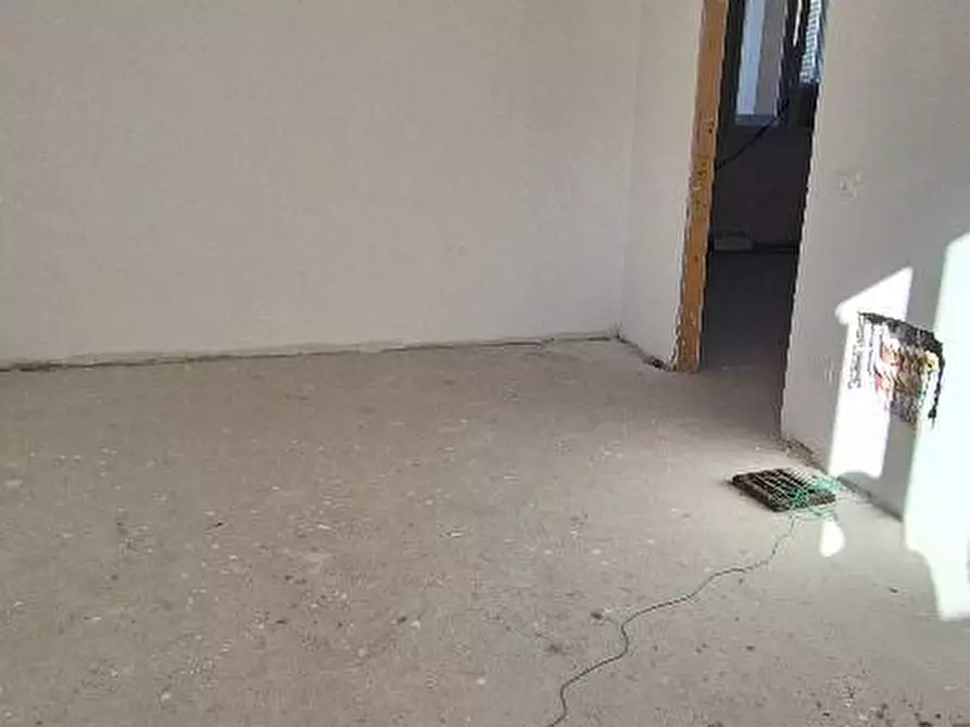 Immagine 11 di Appartamento in vendita  a Cascina