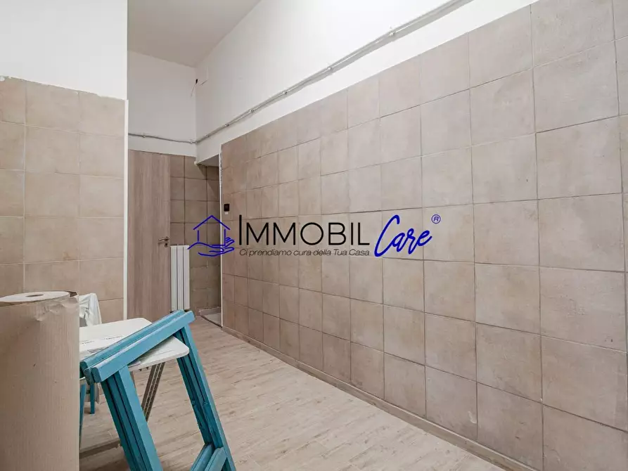 Immagine 7 di Laboratorio in vendita  a Livorno