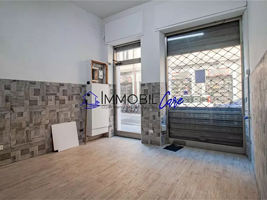 Immagine 2 di Laboratorio in vendita  a Livorno