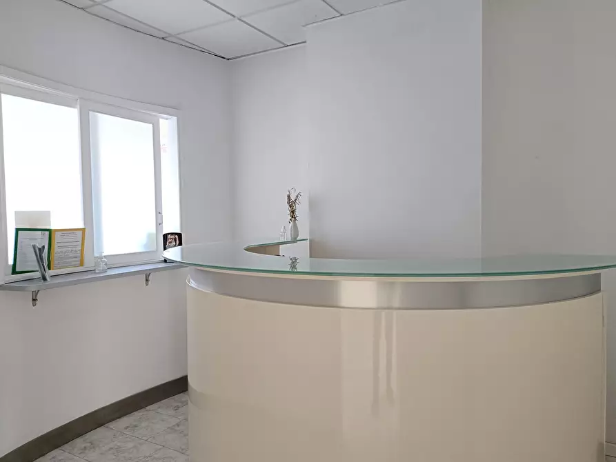 Immagine 20 di Ufficio in vendita  a Empoli