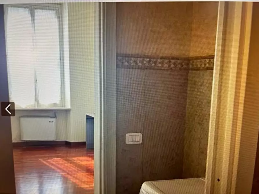 Immagine 4 di Appartamento in vendita  a Siena