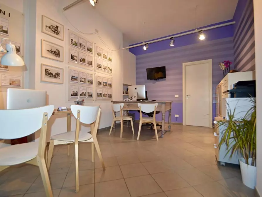 Immagine 18 di Appartamento in vendita  a Pietrasanta