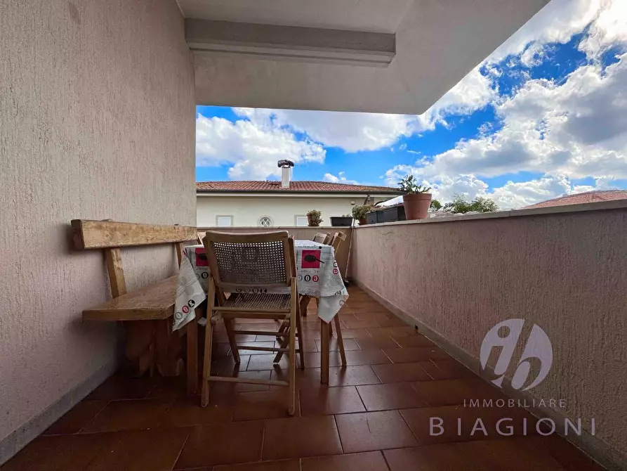 Immagine 2 di Appartamento in vendita  a Pietrasanta