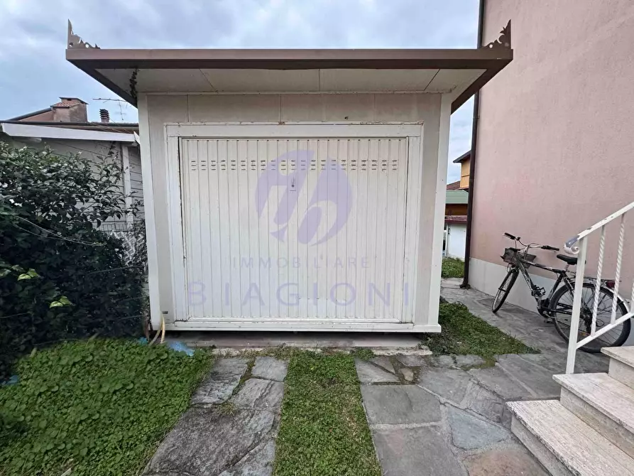 Immagine 6 di Appartamento in vendita  a Pietrasanta