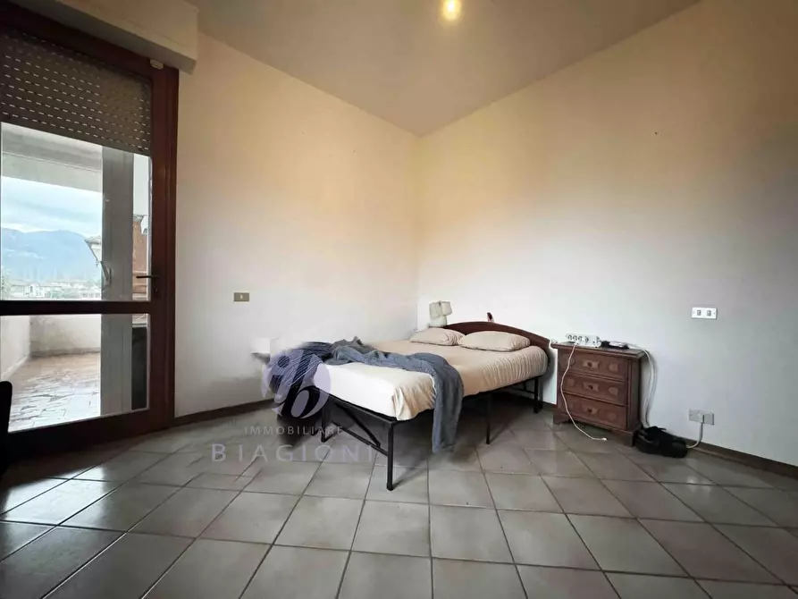 Immagine 13 di Appartamento in vendita  a Pietrasanta
