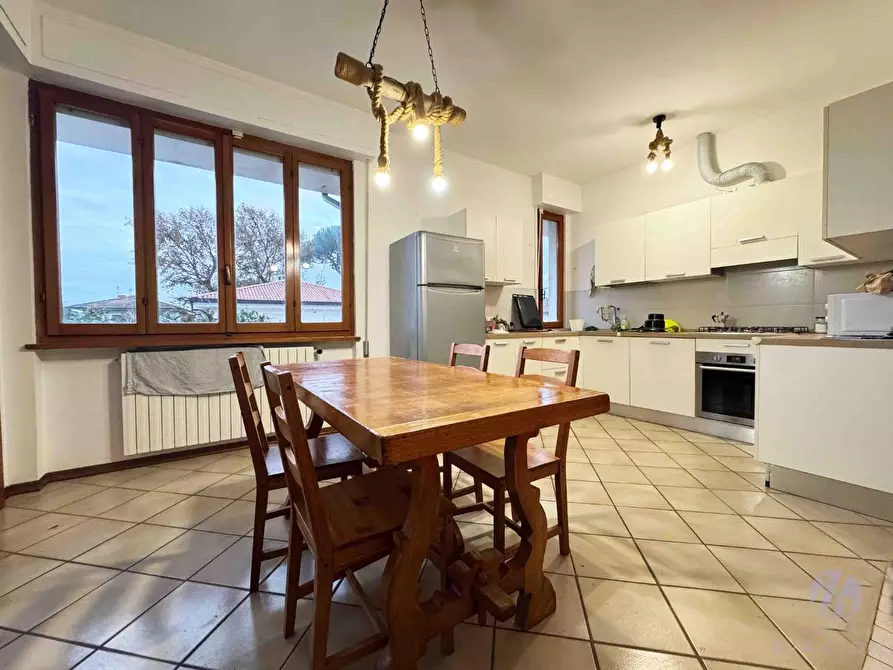 Immagine 8 di Appartamento in vendita  a Pietrasanta