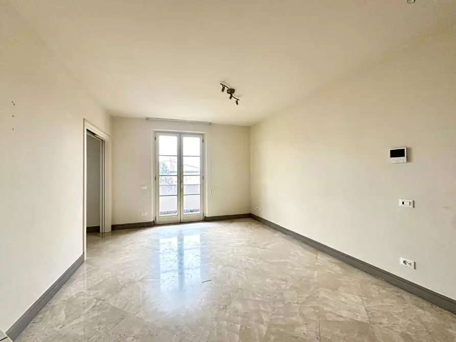 Immagine 20 di Appartamento in vendita  a Lucca