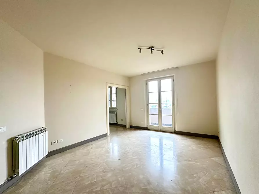 Immagine 7 di Appartamento in vendita  a Lucca